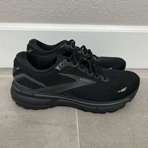Brooks Ghost 15 Women's Size 8 Triple Black Athletic Running Sneakers Shoes - Picture 1 of 6